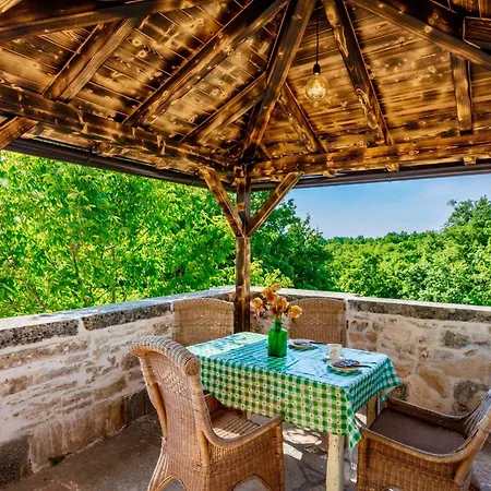 Gourmet Und Gajmovici Holiday home